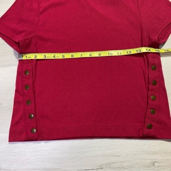 Free People We The Free Red Mock Neck Cropped Short Sleeve Side Snap Top, Sz L - Picture 6 of 8
